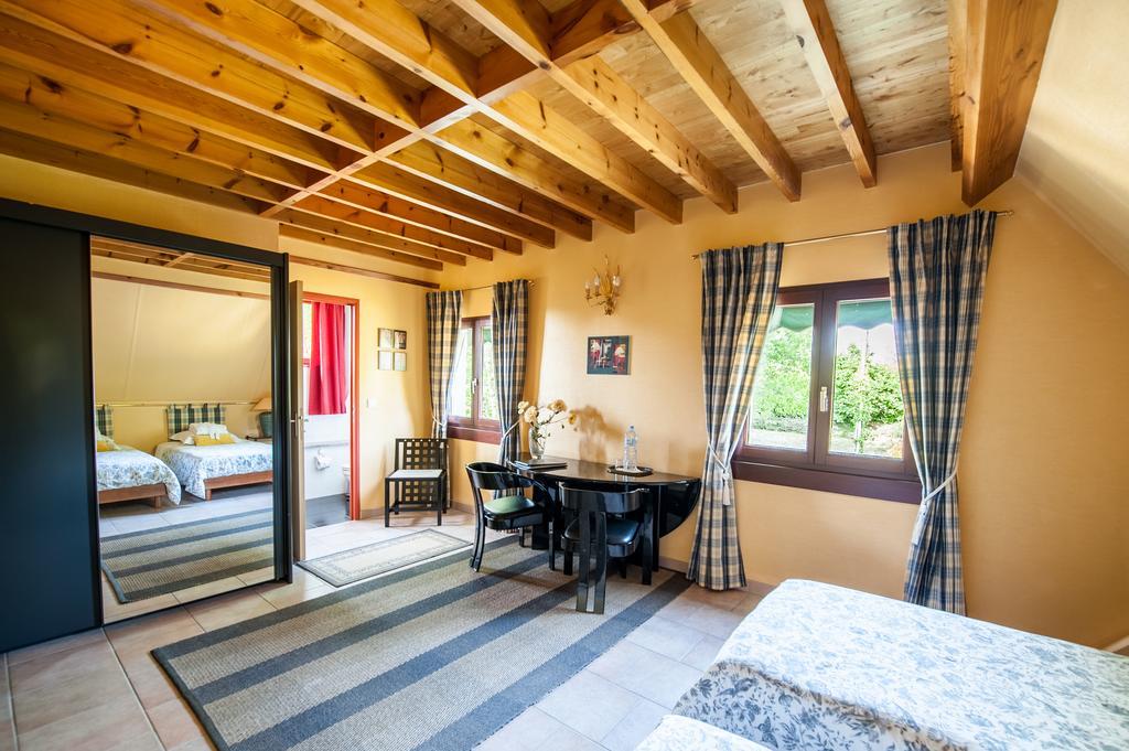 Villa Touloumo Mayrac Rum bild
